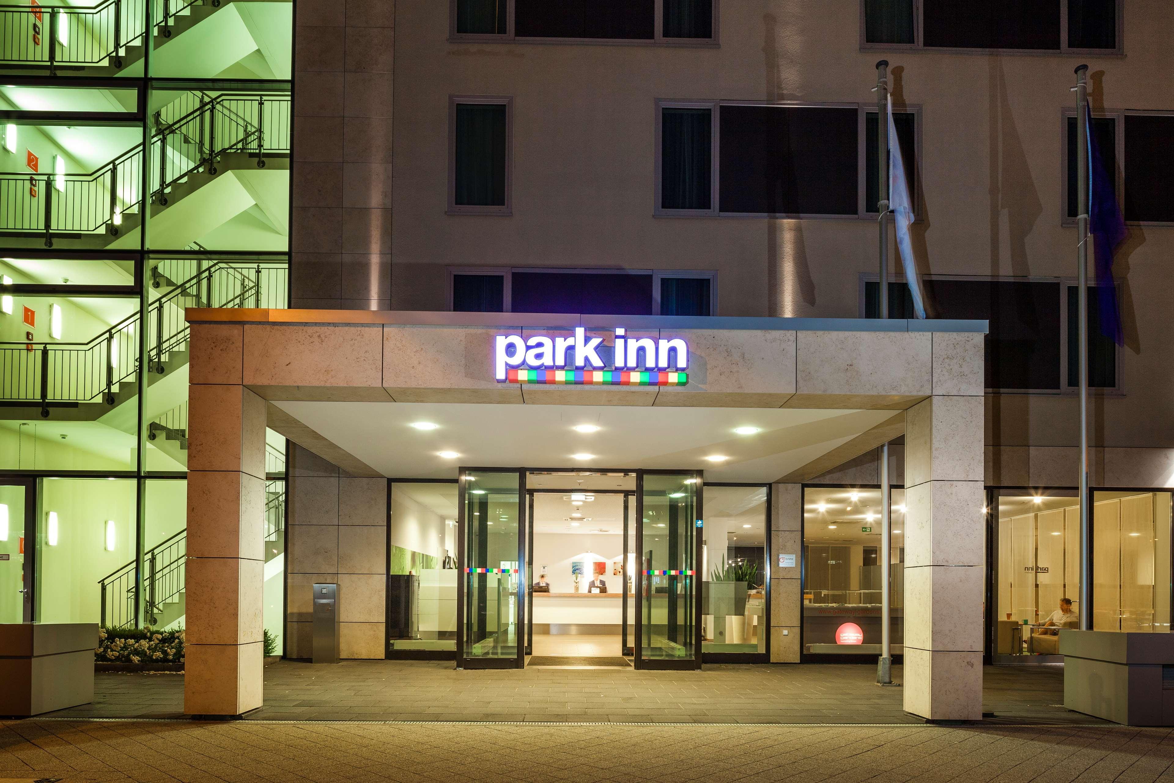 Park Inn By Radisson Frankfurt Airport Francoforte sul Meno Esterno foto