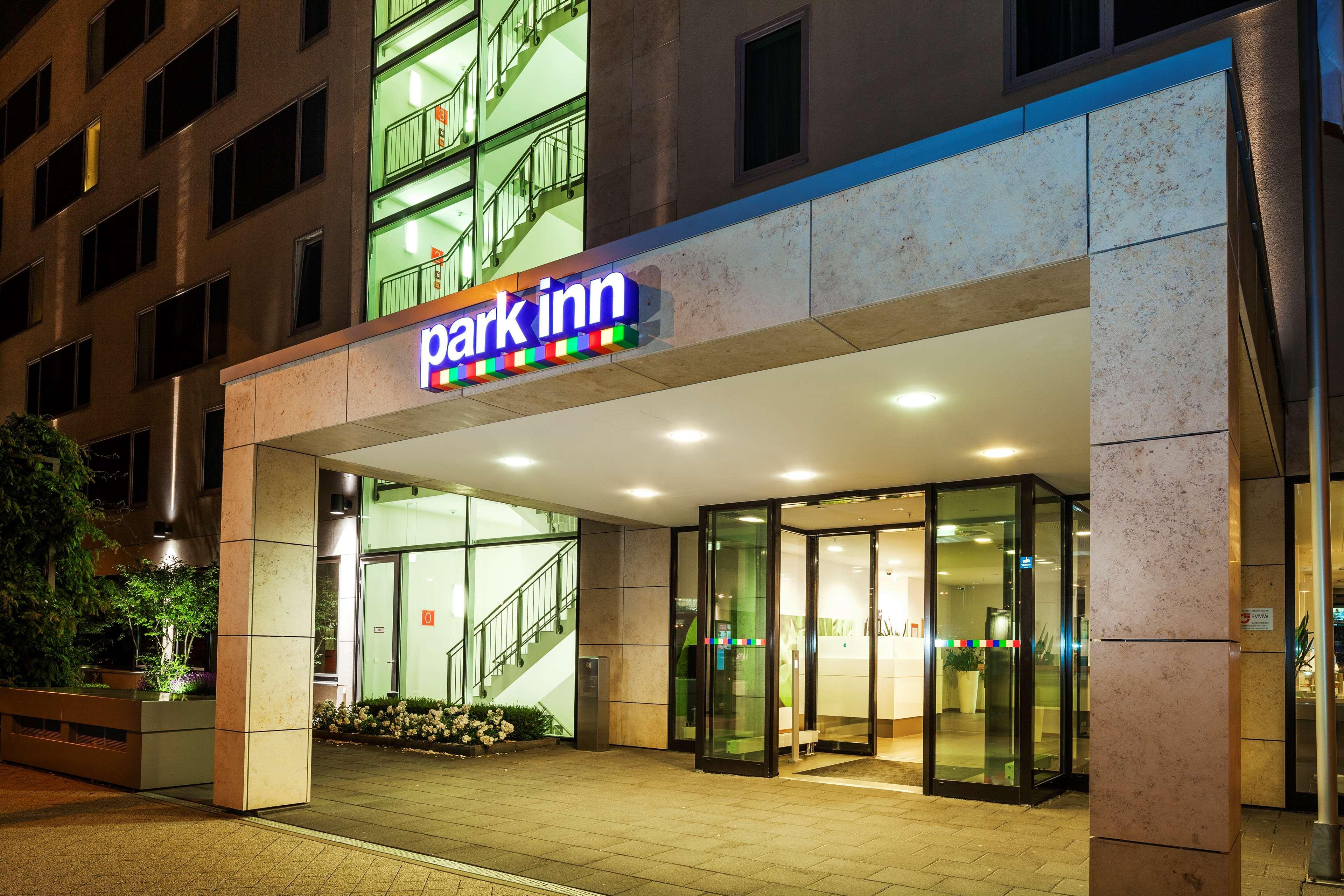 Park Inn By Radisson Frankfurt Airport Francoforte sul Meno Esterno foto
