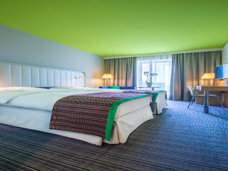 Park Inn By Radisson Frankfurt Airport Francoforte sul Meno Esterno foto
